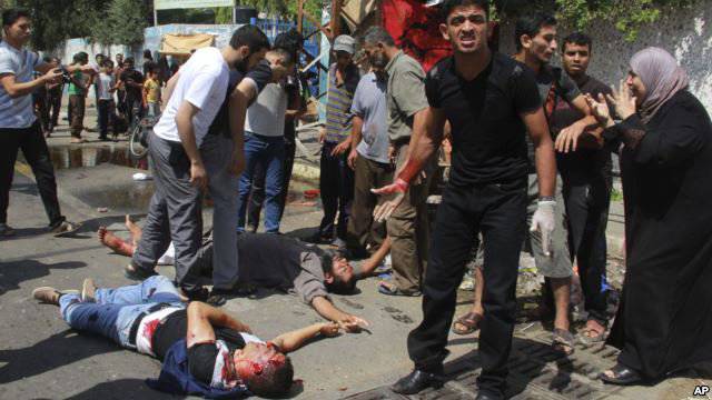 В результате взрыва у школы ООН в секторе Газа погибли 10 человек