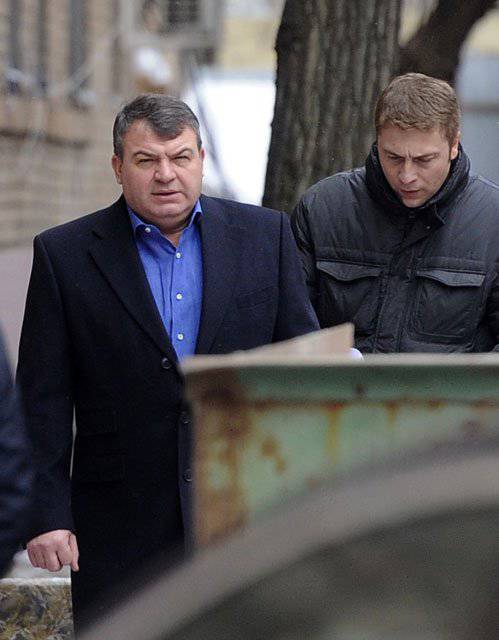 Свидетель по делу «Оборонсервиса» заявила, что Анатолий Сердюков лично контролировал продажу земель