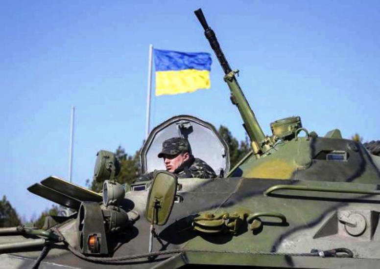 Украинская армия перебрасывает войска из Мариуполя к границам Донецка