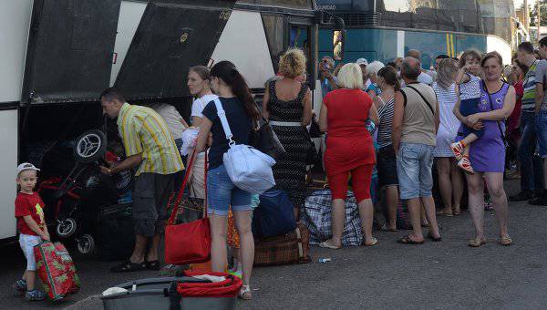 Депутат ЛДПР предложил лишать беженцев пособий в случае трех отказов от работы