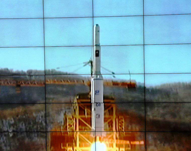 СМИ: Северная Корея создаёт ракеты, способные доставлять ядерное оружие