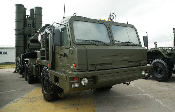 Минобороны РФ получит полковой комплект С-400 досрочно