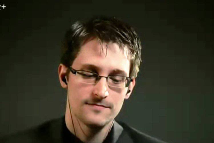 Сноуден готов вернуться в США, если суд над ним будет открытым