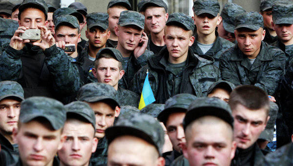 Украинские срочники находятся в заложниках у нынешних властей "незалежной"