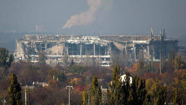 Украинские силовики уничтожают инфраструктуру Донецка