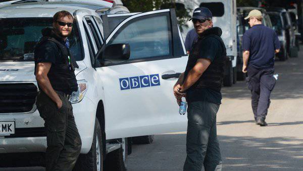 Наблюдатели ОБСЕ снова заметили неопознанную военную технику под Донецком: США и ЕС обеспокоены