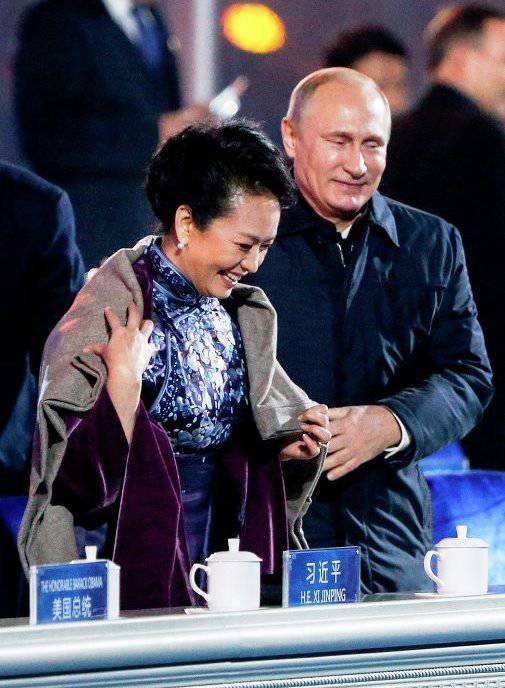 СМИ: галантность Путина могла показаться оскорбительной жителям Китая