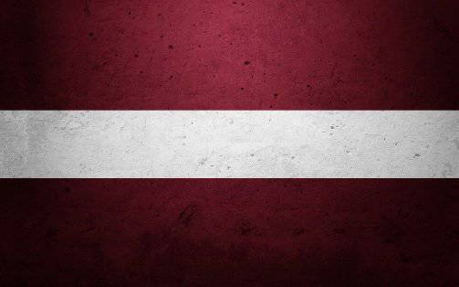 В Риге потоптались по латвийскому флагу
