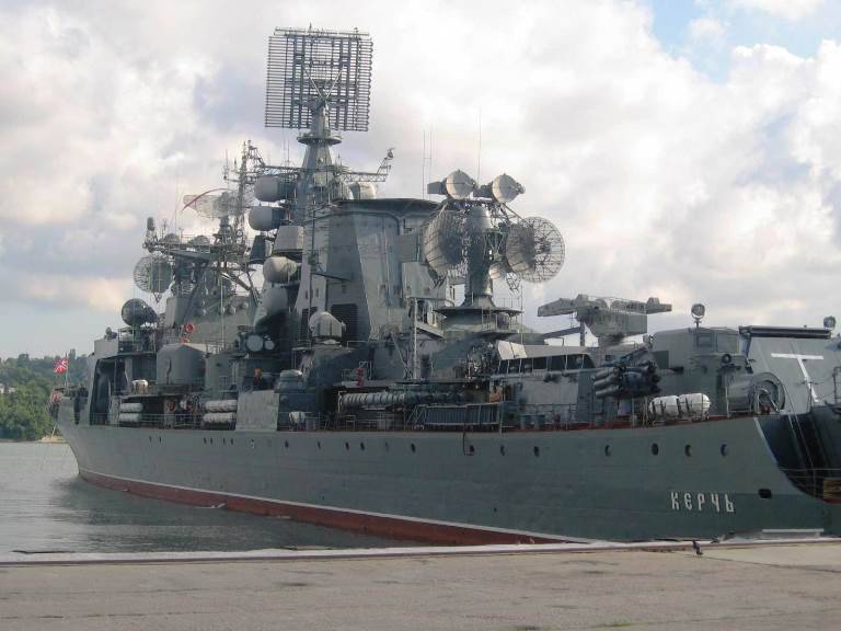 БПК «Керчь» решено утилизировать, а недостроенное учебное судно «Бородино» – законсервировать