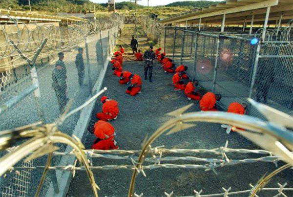 Западные СМИ: Казахстан принимает пятерых узников Гуантанамо