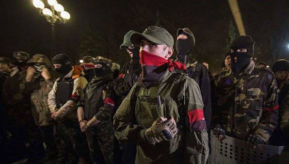 Военный эксперт: Мятеж «Правого сектора» может разрастись на всю украинскую армию
