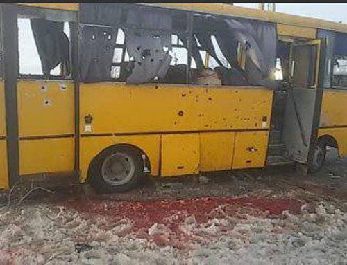 Кто обстрелял автобус в Донбассе?