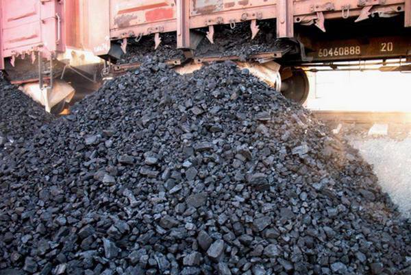 Украина получила 300 тонн угля от ДНР в качестве гуманитарной помощи