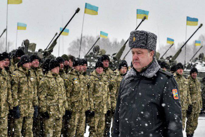 Яценюк предложил увеличить численность украинской армии