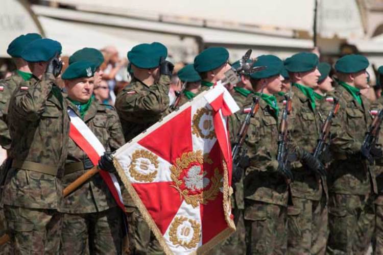 Польша затеяла масштабное перевооружение своей армии