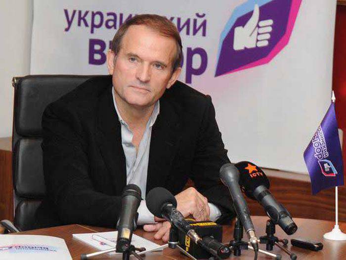 Виктор Медведчук приводит данные о провальной работе правительства Яценюка