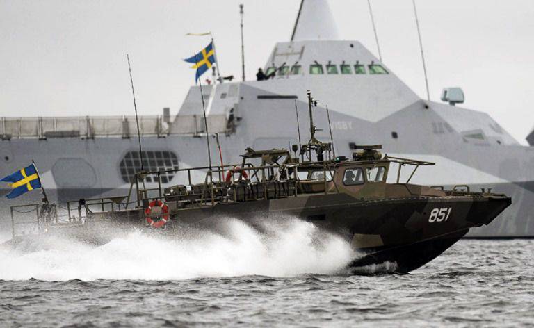 Шведы свой остров Готланд снова превратят в непотопляемый авианосец