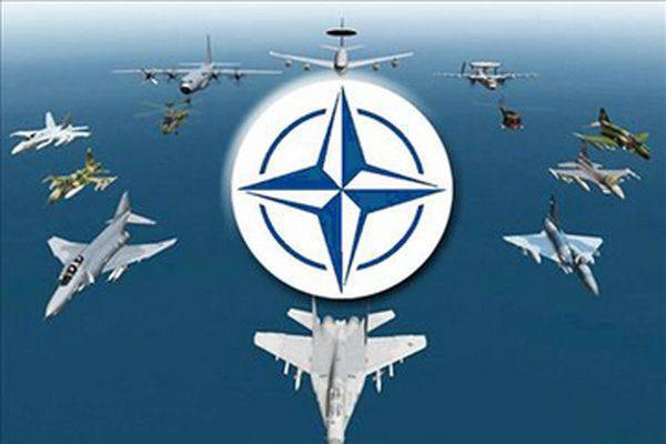 Эксперт: РФ пытаются выставить агрессором, хотя подлинный провокатор — НАТО