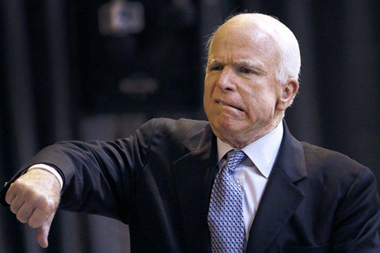 Маккейн: Сенат не поддерживает переговоры с РФ о сокращении ядерного оружия