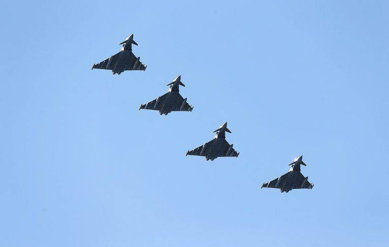 Воздушные учения НАТО в северной Европе вызвали протест у шведской интеллигенции