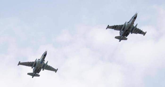 Штурмовики Су-25СМ краснодарской авиабазы ЮВО подняты по тревоге