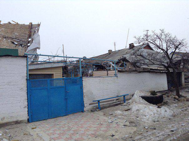 Украинские силовики обстреляли Докучаевск и Донецк