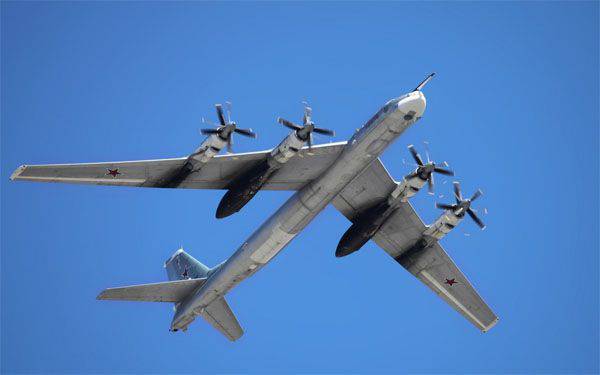 Американские СМИ "обеспокоены" тем, что российские Ту-95 осуществляли полёт вдоль западного побережья Северной Америки в день независимости США