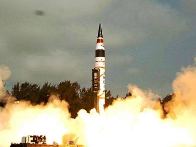 В Индии разрабатывается проект баллистической ракеты, способной доставлять ЯО на 10 тыс. км