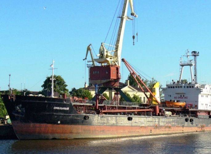 Российскими пограничниками в Чёрном море задержан украинский танкер-призрак