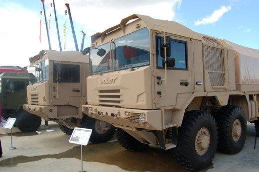 В ходе форума «Армия-2015» Беларусь представила новейшие армейские грузовики МЗКТ
