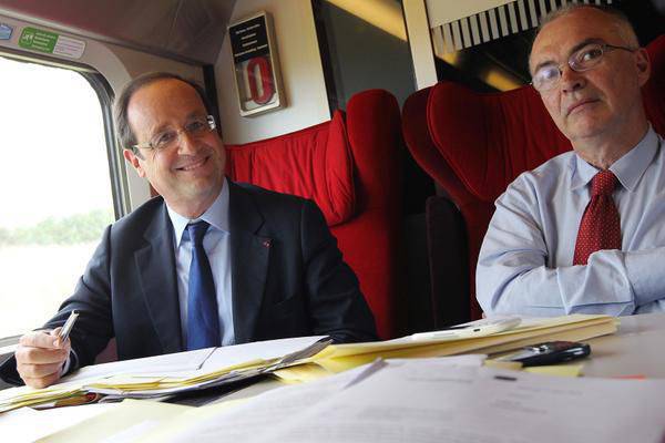 Тянуть резину по-французски: Олланд снова заявил о "готовности принять решение по "Мистралям" в ближайшие недели"