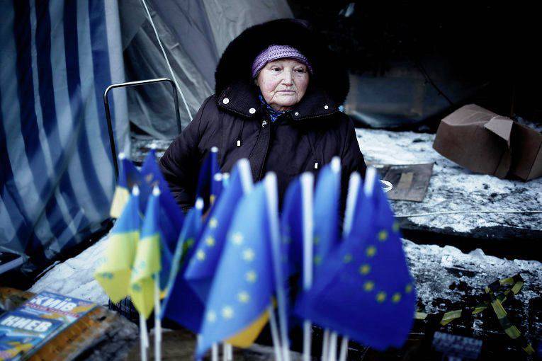 Бывший еврокомиссар: Украине следует бояться не войны, а голода и холода