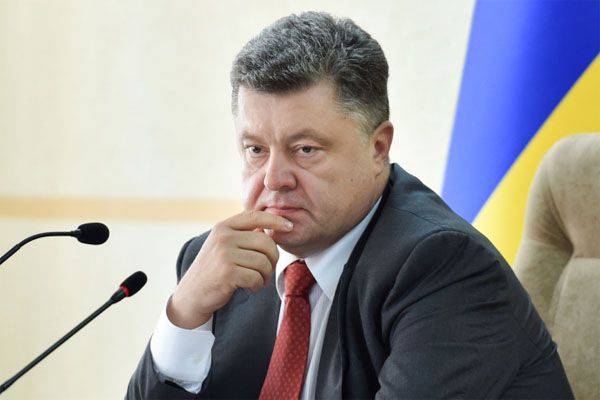 Французские СМИ: Порошенко предложил сформировать на Украине миротворческий контингент