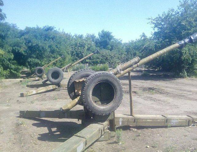 Советник Порошенко ликует по поводу того, что украинская армия в борьбе с ополченцами использовала "липовые" артустановки