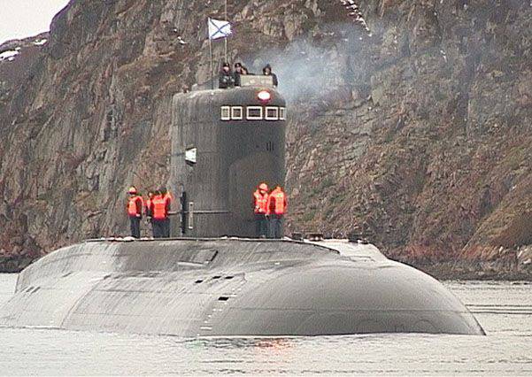 Подводная лодка "Новороссийск" после прохождения испытаний совершает межфлотский переход