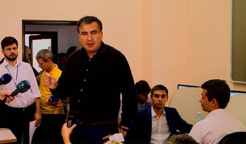 Администрация президента Украины рассматривает петицию о назначении Саакашвили на пост премьер-министра