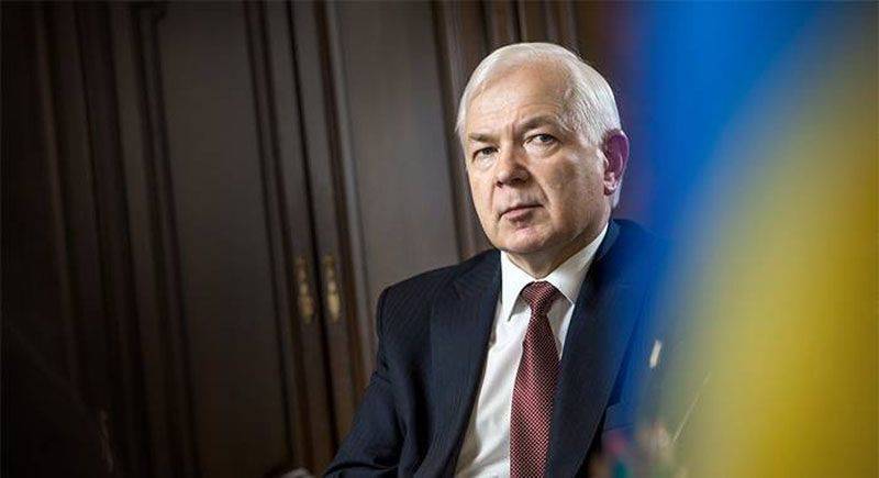 Экс-глава СВР Украины заявил, что соседние государства могут ввести на Украину свои войска в случае обострения конфликта