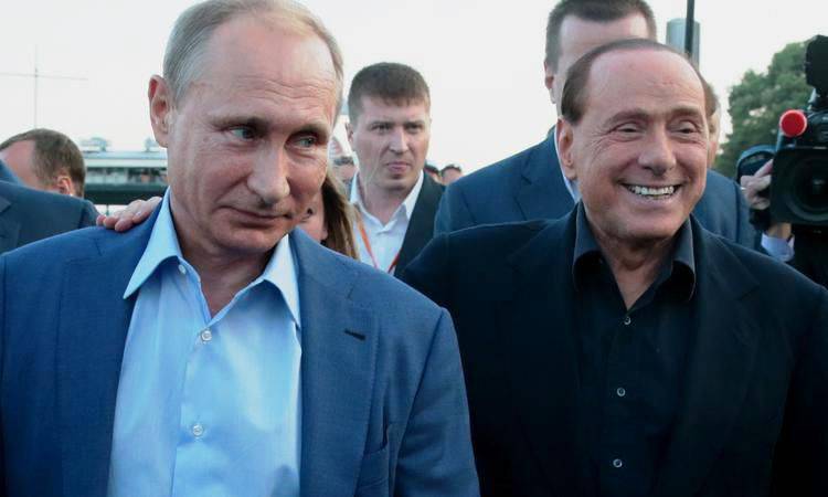 Путин в Крыму: вопрос о присоединении Донбасса к РФ серьёзный и на улице не решается