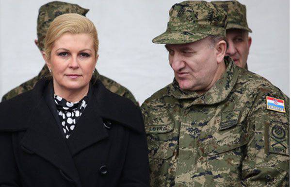 Президент Хорватии привела армию в состояние повышенной боевой готовности