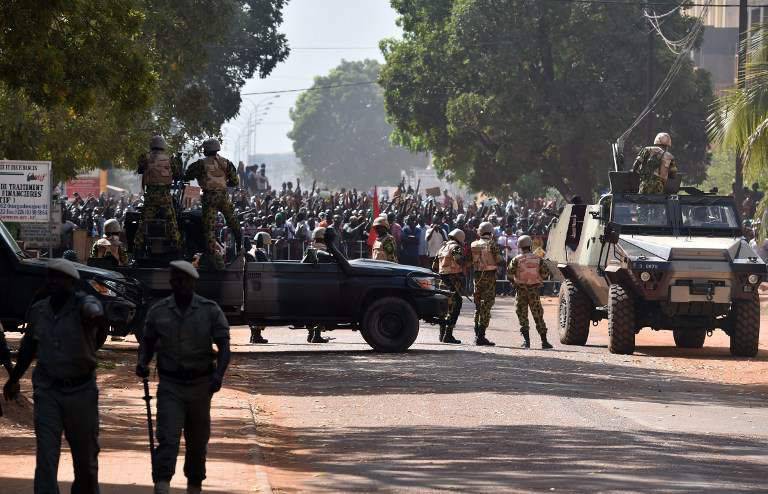 Переворот в Буркина-Фасо. Гвардия захватила власть, но сможет ли она её удержать?