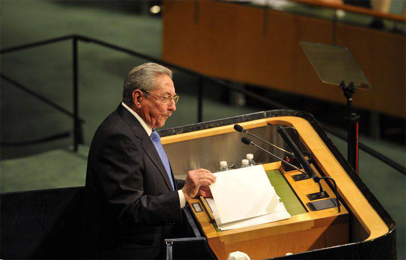 Рауль Кастро на сессии ГА ООН призвал США вернуть Гуантанамо и выступил против поддержки антироссийских санкций