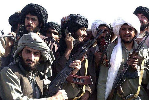Талибы попытались взять под свой контроль военную базу под Кандагаром (Афганистан)