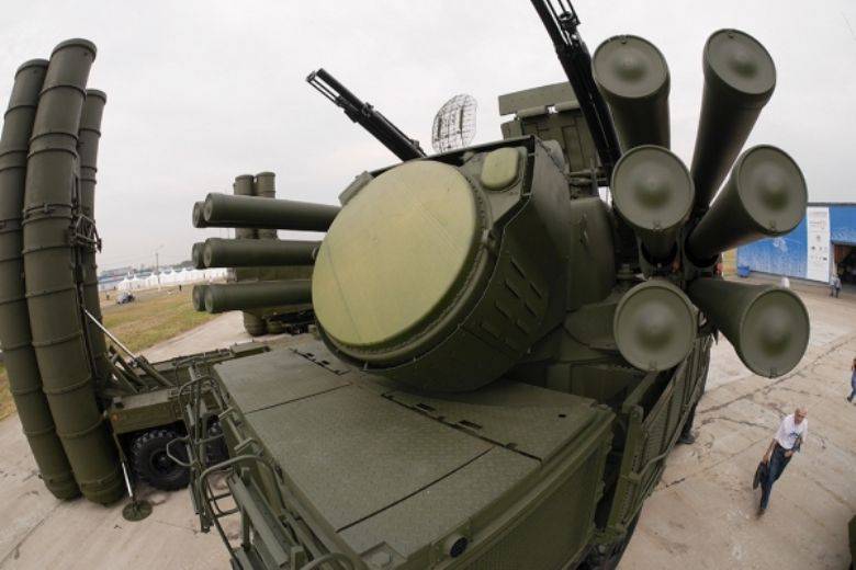 Антонов: Египет намерен приобрести у РФ крупную партию оружия