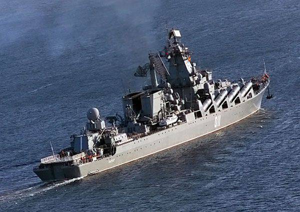Ракетный крейсер "Варяг" направляется для осуществления ротации к берегам Сирии