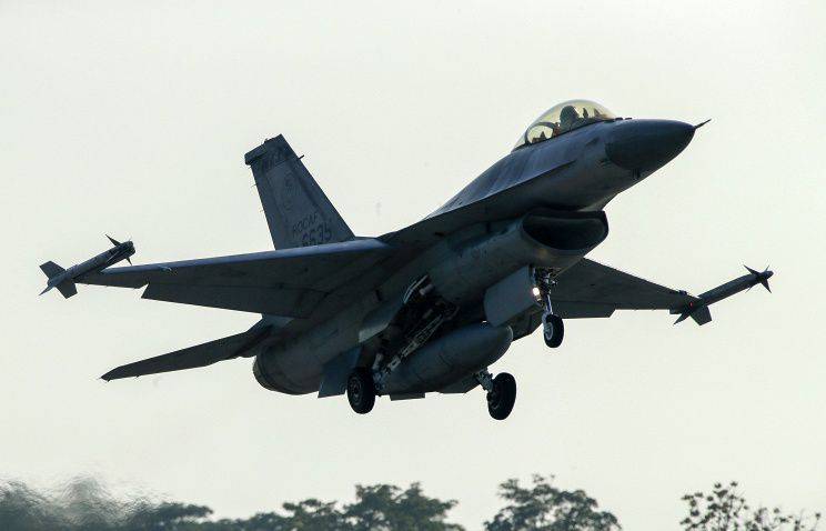 В Египте разбился F-16, экипаж погиб