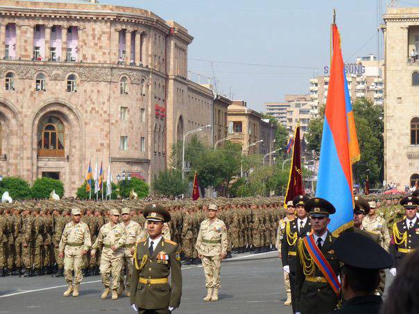 День армянской армии. Как сформировались и развиваются вооружённые силы Армении