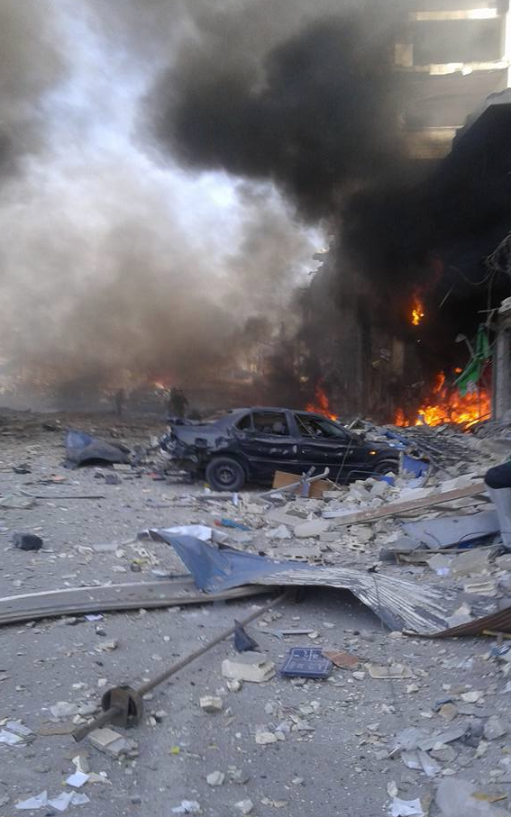 Два смертника подорвали автомобили в сирийском Хомсе