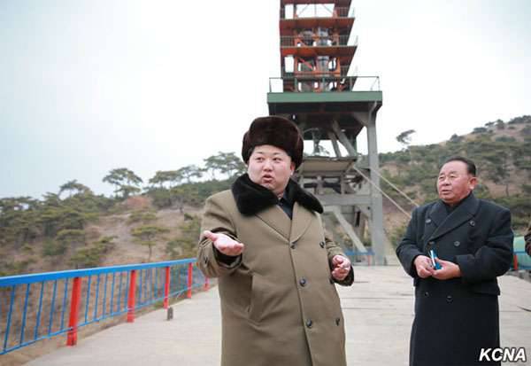 Пхеньян заявил о готовности начать "войну возмездия" против США и Южной Кореи