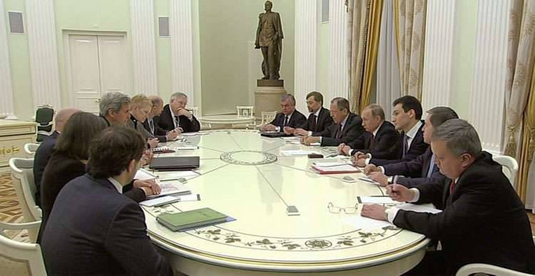 Встреча американского госсекретаря с Владимиром Путиным и Сергеем Лавровым в Москве