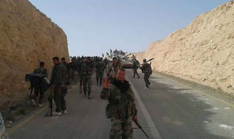 Подразделения сирийской армии перегруппируются, чтобы взять Эль-Карьятейн